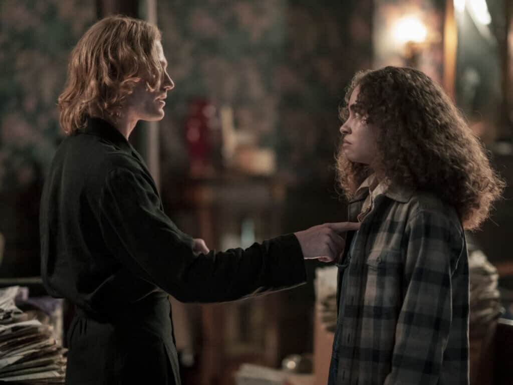 Sam Reid as Lestat De Lioncourt and Bailey Bass as Claudia - Interview with the Vampire Season 1, Episode 5 - Photo Credit: Alfonso Bresciani/AMC